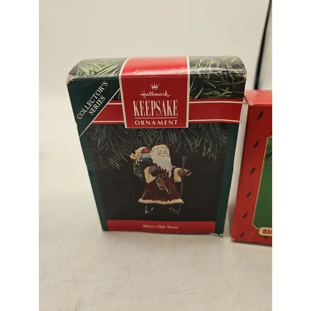 Vintage Christmas ornament Hallmark 1986 Old Fashioned Santa 2 Merry Olde Santa‎